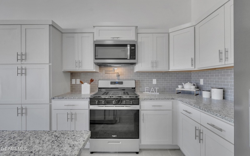 3860 Perspective Avenue, El Paso, TX 79938, 3 Habitaciones Habitaciones , ,2 BañosBaños,Residential,En Venta,3860 Perspective Avenue,927109