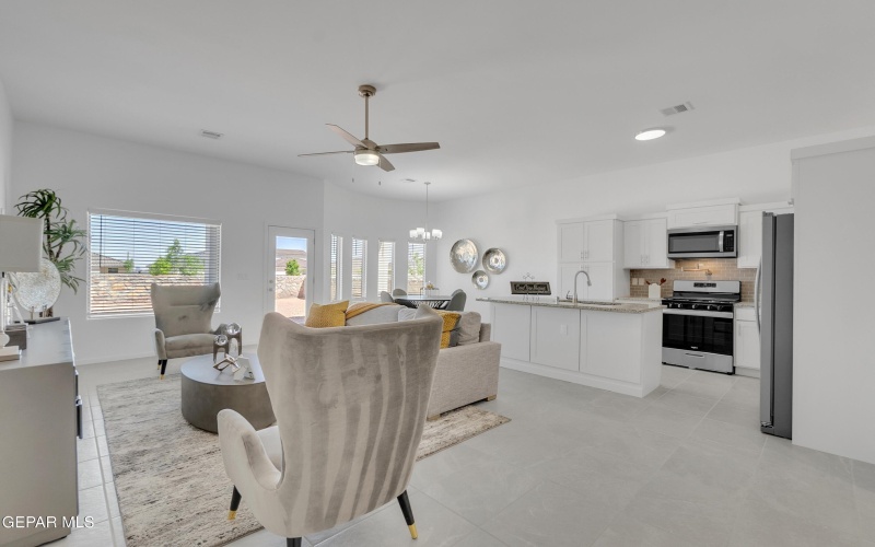 3860 Perspective Avenue, El Paso, TX 79938, 3 Habitaciones Habitaciones , ,2 BañosBaños,Residential,En Venta,3860 Perspective Avenue,927109