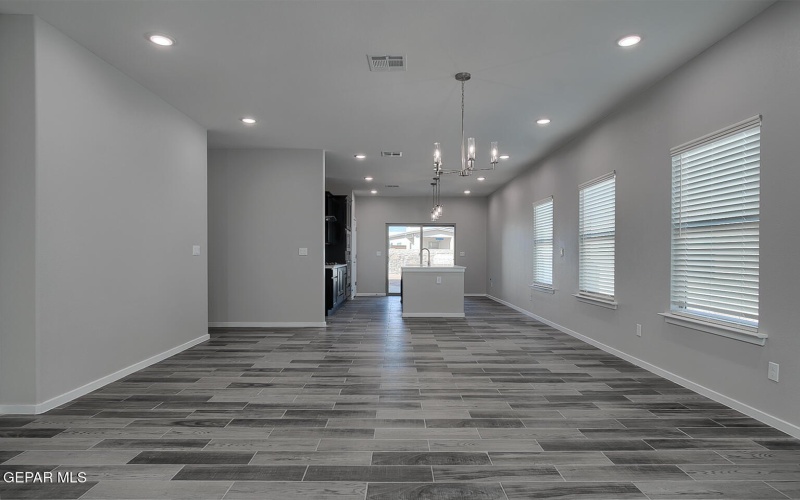13924 Summer Valley Avenue, El Paso, TX 79928, 3 Habitaciones Habitaciones , ,2 BañosBaños,Residential,En Venta,13924 Summer Valley Avenue,927118