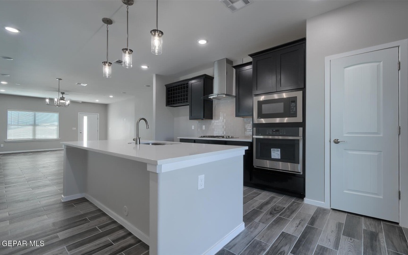 13924 Summer Valley Avenue, El Paso, TX 79928, 3 Habitaciones Habitaciones , ,2 BañosBaños,Residential,En Venta,13924 Summer Valley Avenue,927118