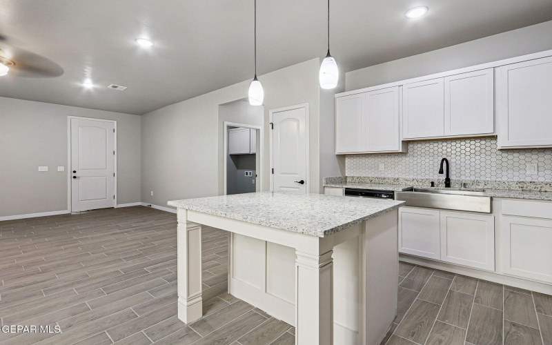 1153 marquitos Avenue, Anthony, NM 88021, 3 Bedrooms Bedrooms, ,2 BathroomsBathrooms,Residential,For Sale,1153 marquitos Avenue,927124