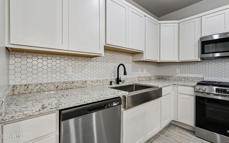 1153 marquitos Avenue, Anthony, NM 88021, 3 Bedrooms Bedrooms, ,2 BathroomsBathrooms,Residential,For Sale,1153 marquitos Avenue,927124