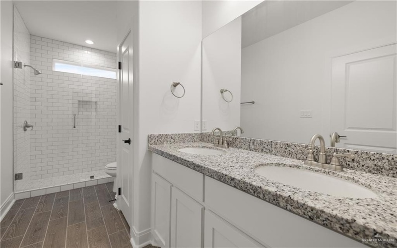 1404 Zurich Avenue, McAllen, TX 78504, 3 Bedrooms Bedrooms, ,2 BathroomsBathrooms,Residential,For Sale,1404 Zurich Avenue,476803