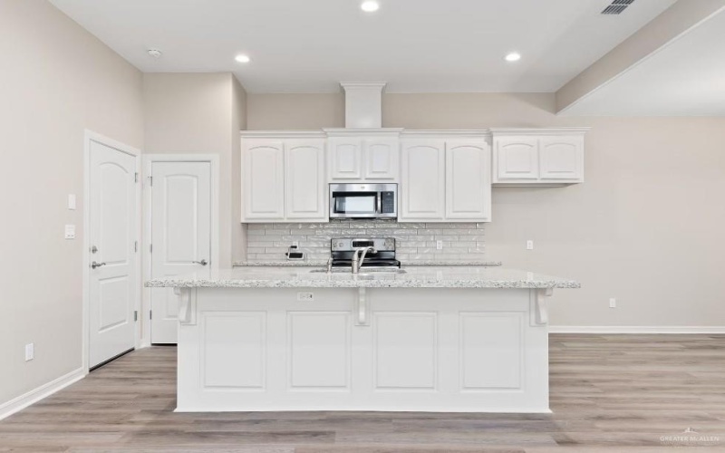 1340 Zurich Avenue, McAllen, TX 78504, 3 Bedrooms Bedrooms, ,2 BathroomsBathrooms,Residential,For Sale,1340 Zurich Avenue,476840