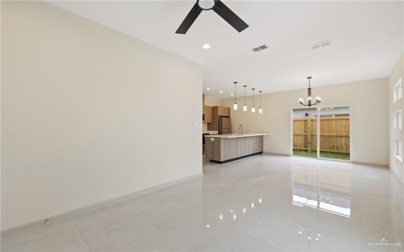 1906 W Violet Drive, Pharr, TX 78577, ,Residential Multi Family,For Sale,1906 W Violet Drive,476896