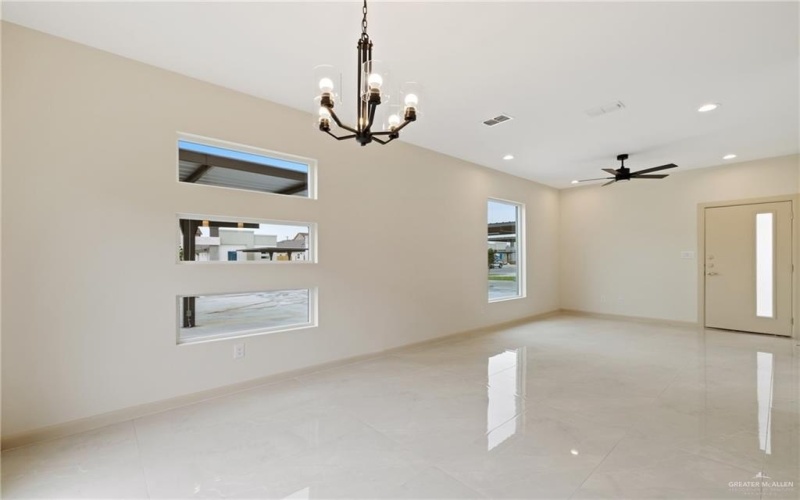 1906 W Violet Drive, Pharr, TX 78577, ,Residential Multi Family,For Sale,1906 W Violet Drive,476896