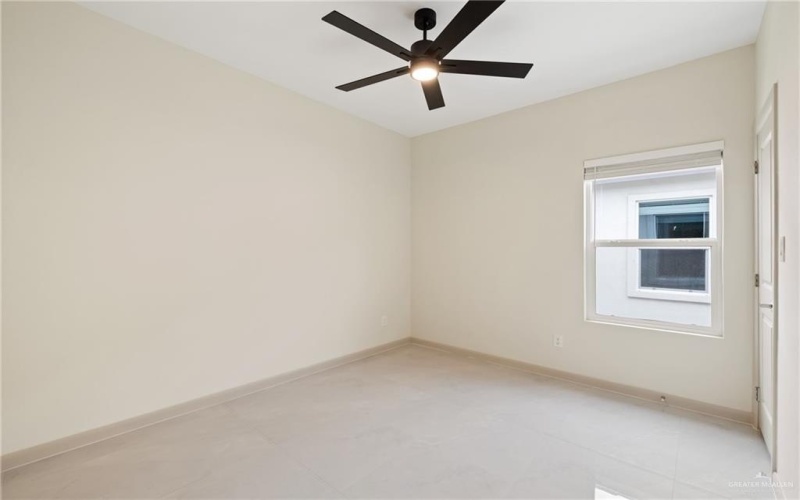 1906 W Violet Drive, Pharr, TX 78577, ,Residential Multi Family,For Sale,1906 W Violet Drive,476896