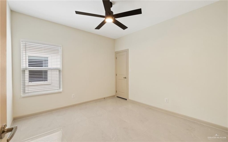 1906 W Violet Drive, Pharr, TX 78577, ,Residential Multi Family,For Sale,1906 W Violet Drive,476896