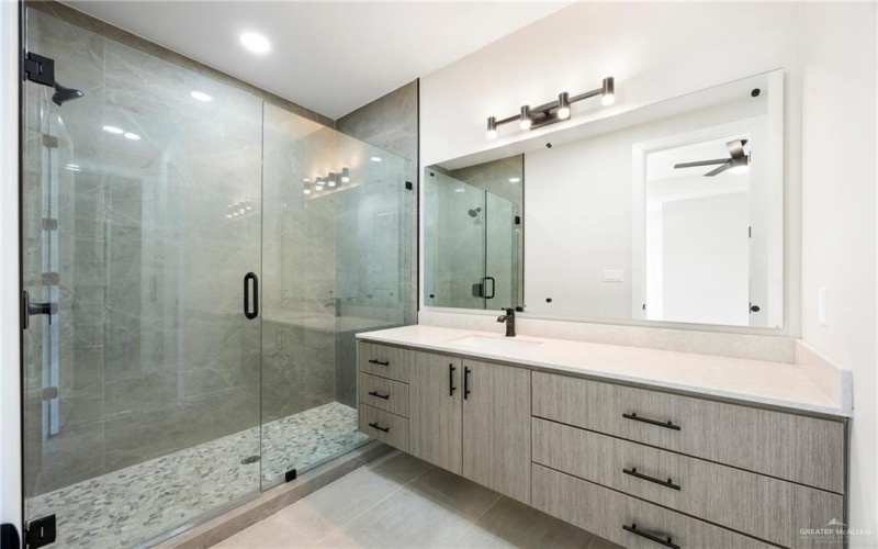 2205 Dorado Drive, Mission, TX 78573, 3 Habitaciones Habitaciones , ,2 BañosBaños,Residential,En Venta,2205 Dorado Drive,476921