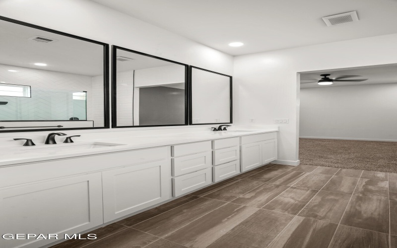 948 Elstree Court, El Paso, TX 79928, 3 Habitaciones Habitaciones , ,2 BañosBaños,Residential,En Venta,948 Elstree Court,912422