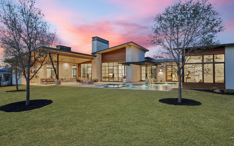 1047 Overlook Pkwy Parkway, Horseshoe Bay, TX 78657, 4 Bedrooms Bedrooms, ,5 BathroomsBathrooms,Residential,For Sale,1047 Overlook Pkwy Parkway,174414