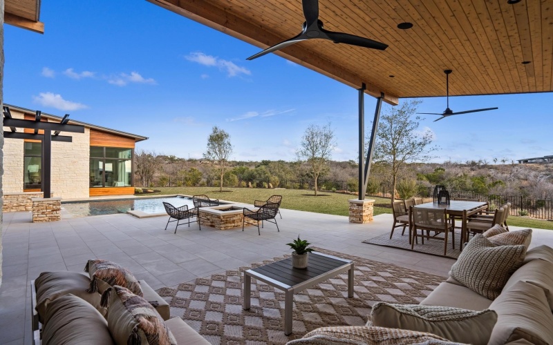 1047 Overlook Pkwy Parkway, Horseshoe Bay, TX 78657, 4 Bedrooms Bedrooms, ,5 BathroomsBathrooms,Residential,For Sale,1047 Overlook Pkwy Parkway,174414