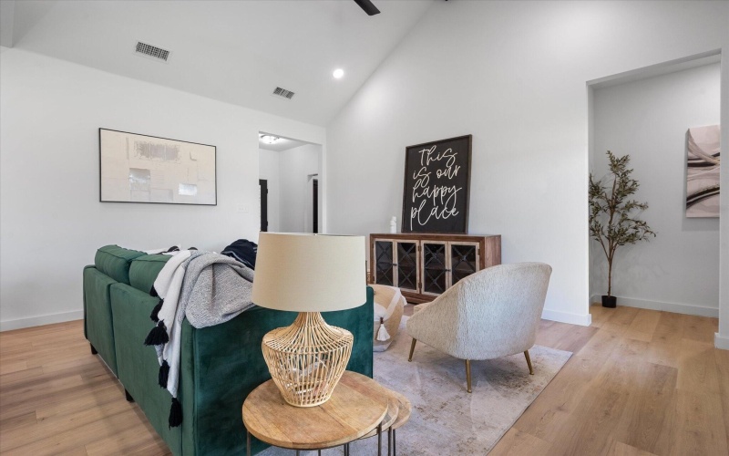 6910 14th Street, Lubbock, TX 79416, 3 Bedrooms Bedrooms, ,2 BathroomsBathrooms,Residential,For Sale,6910 14th Street,202558286