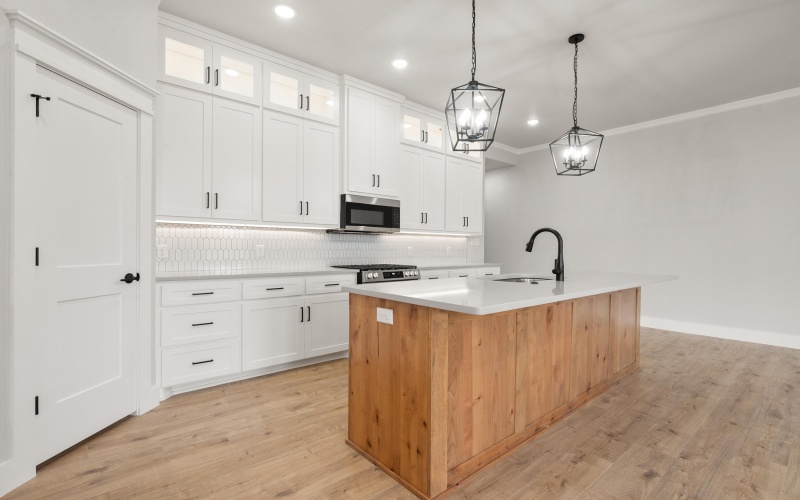 2815 133rd Street, Lubbock, TX 79423, 5 Bedrooms Bedrooms, ,3 BathroomsBathrooms,Residential,For Sale,2815 133rd Street,202558323