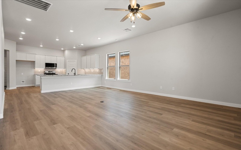 2303 133rd Street, Lubbock, TX 79423, 3 Habitaciones Habitaciones , ,2 BañosBaños,Residential,En Venta,2303 133rd Street,0,202558326