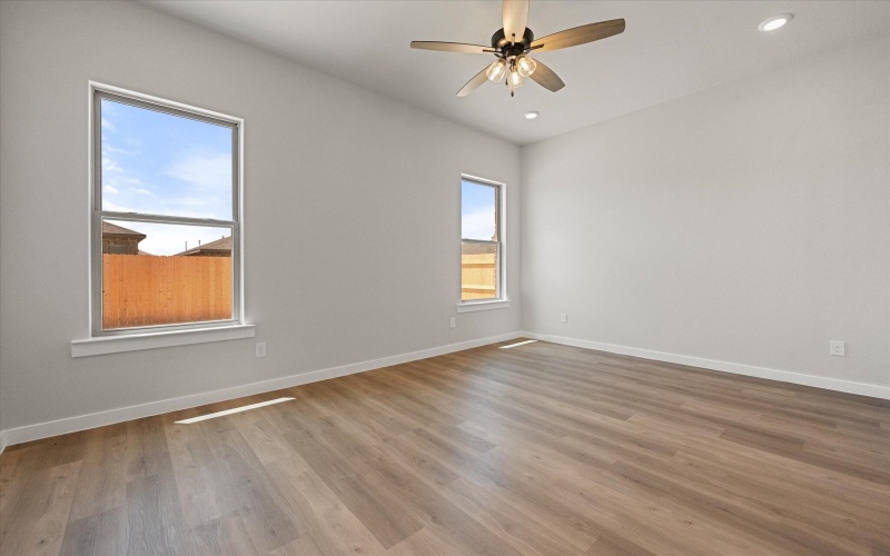 2303 133rd Street, Lubbock, TX 79423, 3 Habitaciones Habitaciones , ,2 BañosBaños,Residential,En Venta,2303 133rd Street,0,202558326