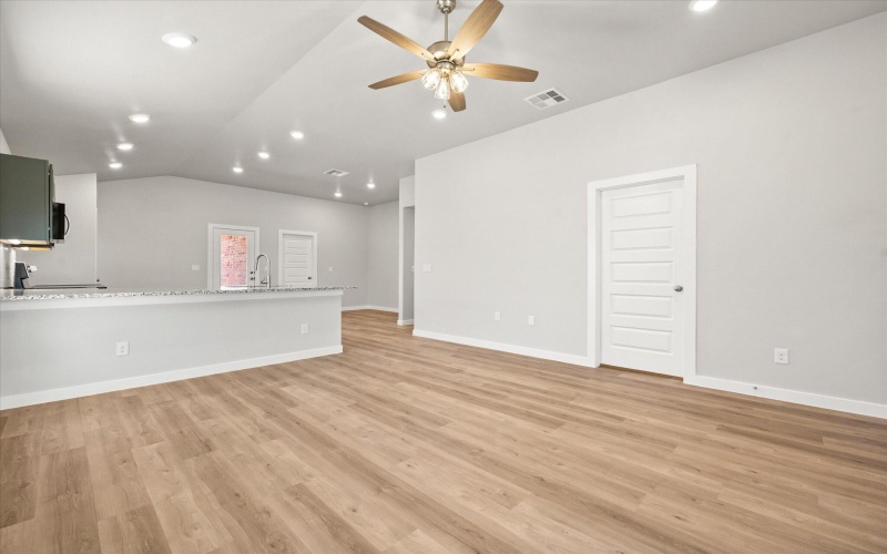 2306 133rd Street, Lubbock, TX 79423, 3 Bedrooms Bedrooms, ,2 BathroomsBathrooms,Residential,For Sale,2306 133rd Street,0,202558328