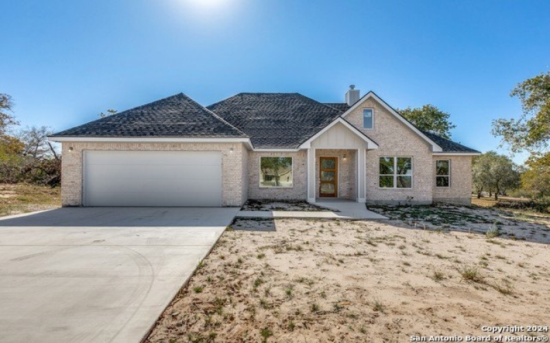70 nine patch, Poteet, TX 78065, 4 Habitaciones Habitaciones , ,2 BañosBaños,Residential,En Venta,70 nine patch,1826418