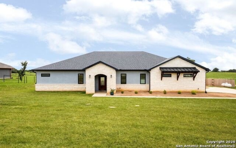 120 Western Way, Adkins, TX 78101, 4 Habitaciones Habitaciones , ,3 BañosBaños,Residential,En Venta,120 Western Way,0,1887128