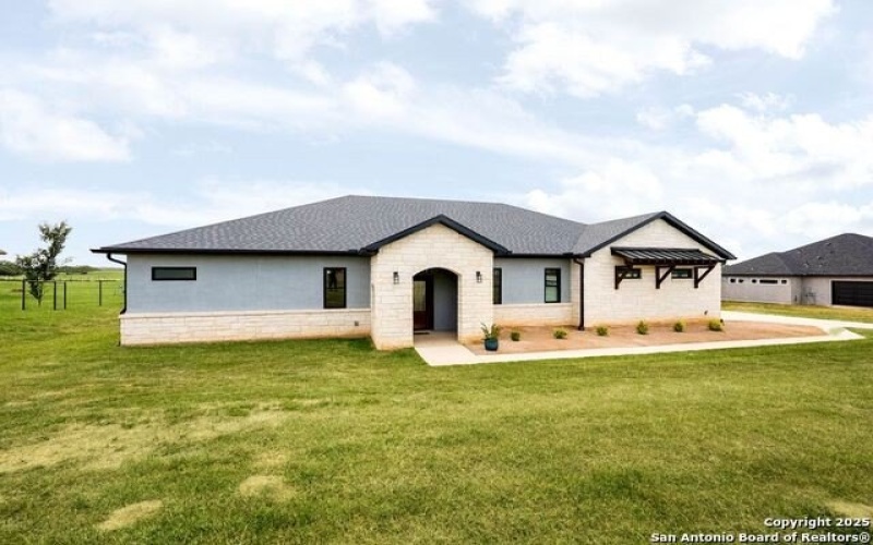 120 Western Way, Adkins, TX 78101, 4 Habitaciones Habitaciones , ,3 BañosBaños,Residential,En Venta,120 Western Way,0,1887128