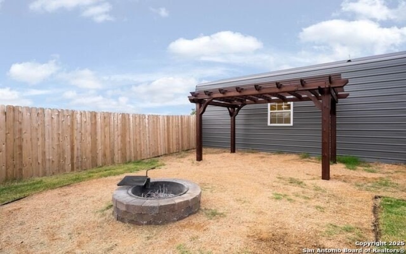 120 Western Way, Adkins, TX 78101, 4 Habitaciones Habitaciones , ,3 BañosBaños,Residential,En Venta,120 Western Way,0,1887128