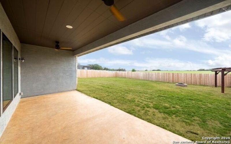 120 Western Way, Adkins, TX 78101, 4 Habitaciones Habitaciones , ,3 BañosBaños,Residential,En Venta,120 Western Way,0,1887128