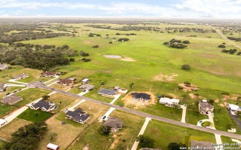 120 Western Way, Adkins, TX 78101, 4 Habitaciones Habitaciones , ,3 BañosBaños,Residential,En Venta,120 Western Way,0,1887128