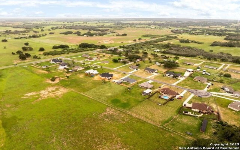 120 Western Way, Adkins, TX 78101, 4 Habitaciones Habitaciones , ,3 BañosBaños,Residential,En Venta,120 Western Way,0,1887128