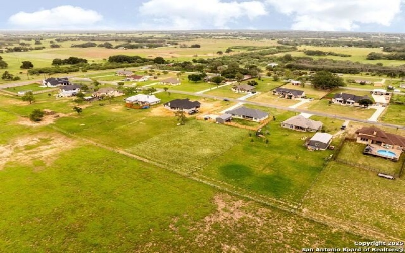 120 Western Way, Adkins, TX 78101, 4 Habitaciones Habitaciones , ,3 BañosBaños,Residential,En Venta,120 Western Way,0,1887128