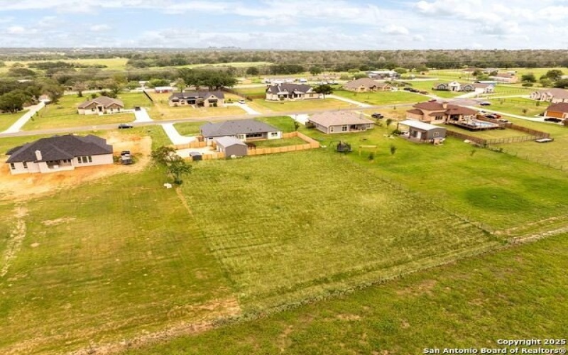 120 Western Way, Adkins, TX 78101, 4 Habitaciones Habitaciones , ,3 BañosBaños,Residential,En Venta,120 Western Way,0,1887128