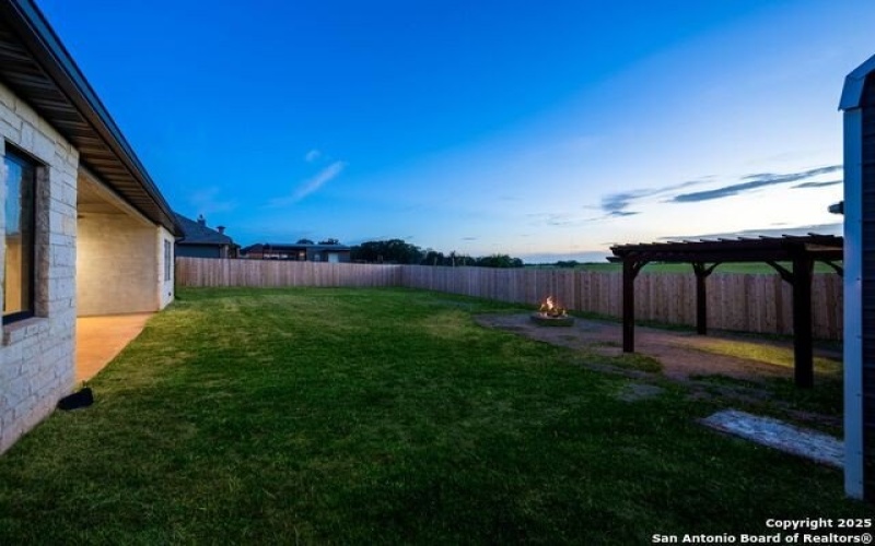 120 Western Way, Adkins, TX 78101, 4 Habitaciones Habitaciones , ,3 BañosBaños,Residential,En Venta,120 Western Way,0,1887128