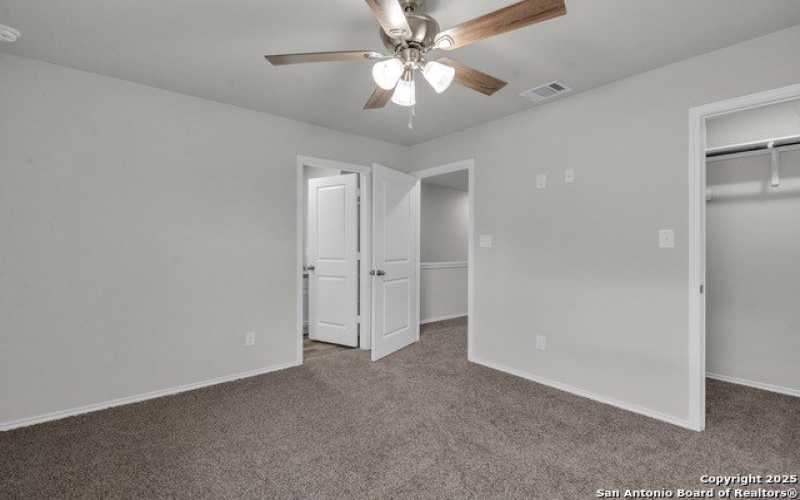 8911 N Fm 1560 305-306, San Antonio, TX 78254, ,5 BañosBaños,Residential Multi Family,En Venta,8911 N Fm 1560 305-306,1887211