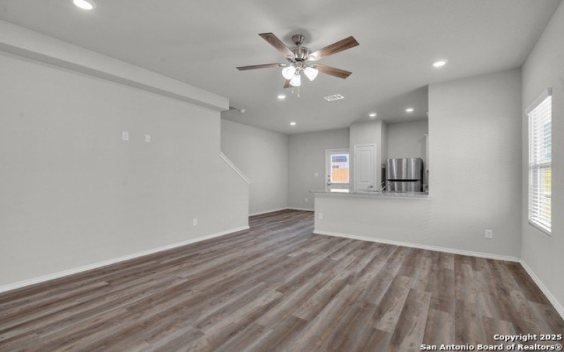 8911 N Fm 1560 305-306, San Antonio, TX 78254, ,5 BañosBaños,Residential Multi Family,En Venta,8911 N Fm 1560 305-306,1887211