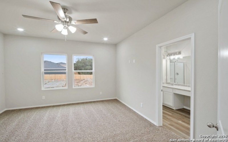 8911 N FM 1560 407-408, San Antonio, TX 78254, ,5 BañosBaños,Residential Multi Family,En Venta,8911 N FM 1560 407-408,1887217