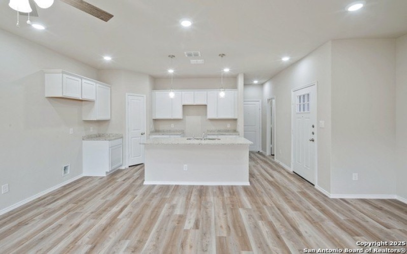 8911 N FM 1560 407-408, San Antonio, TX 78254, ,5 BañosBaños,Residential Multi Family,En Venta,8911 N FM 1560 407-408,1887217