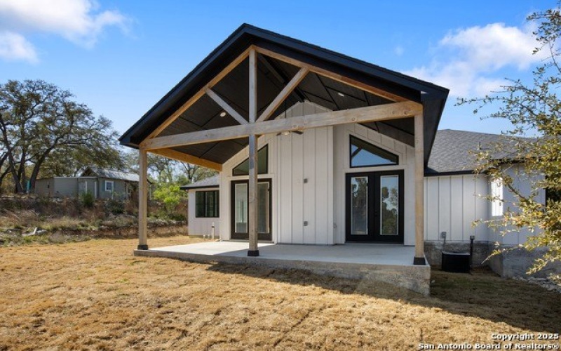 750 la paloma, Canyon Lake, TX 78133, 4 Habitaciones Habitaciones , ,2 BañosBaños,Residential,En Venta,750 la paloma,0,1887298