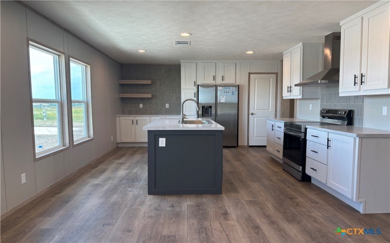 4927 Mustang Way, San Marcos, TX 78666, 4 Habitaciones Habitaciones , ,2 BañosBaños,Residential,En Venta,4927 Mustang Way,586678