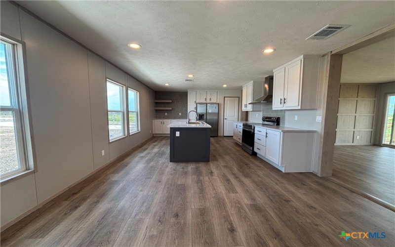 4927 Mustang Way, San Marcos, TX 78666, 4 Habitaciones Habitaciones , ,2 BañosBaños,Residential,En Venta,4927 Mustang Way,586678