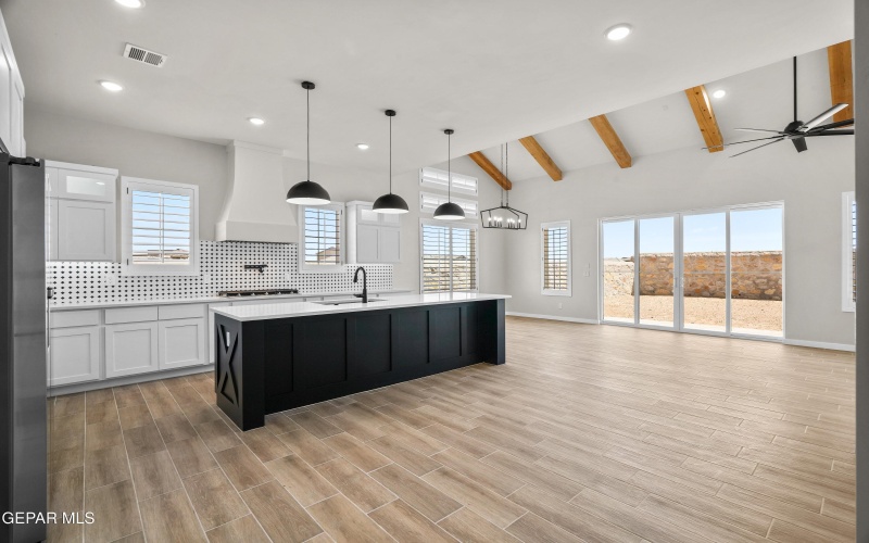 13034 Bucklebury Court, Horizon City, TX 79928, 4 Habitaciones Habitaciones , ,3 BañosBaños,Residential,En Venta,13034 Bucklebury Court,912446