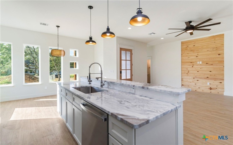 7 Rocky Run, Wimberley, TX 78676, 3 Bedrooms Bedrooms, ,2 BathroomsBathrooms,Residential,For Sale,7 Rocky Run,587237