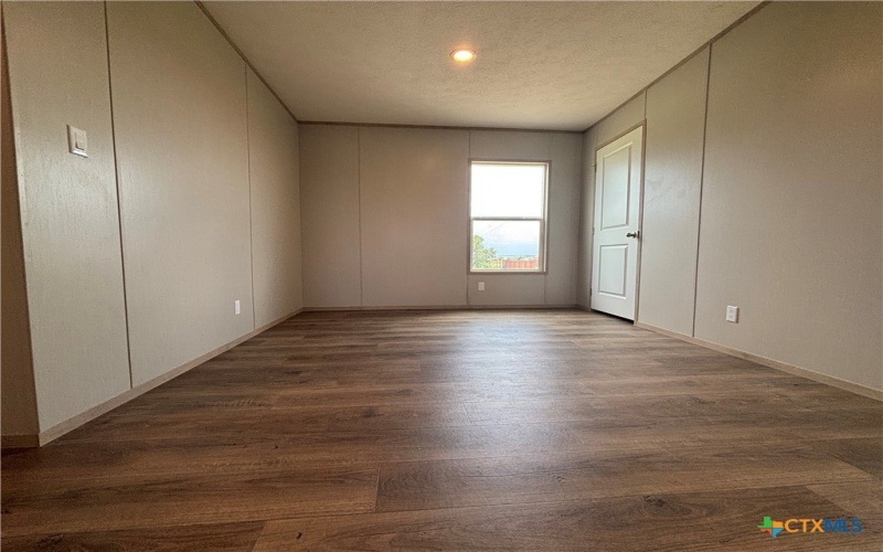 4903 Mustang Way, San Marcos, TX 78666, 4 Habitaciones Habitaciones , ,2 BañosBaños,Residential,En Venta,4903 Mustang Way,587727