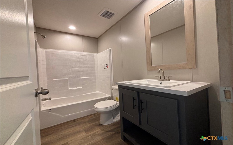 4903 Mustang Way, San Marcos, TX 78666, 4 Habitaciones Habitaciones , ,2 BañosBaños,Residential,En Venta,4903 Mustang Way,587727