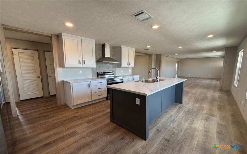 4903 Mustang Way, San Marcos, TX 78666, 4 Habitaciones Habitaciones , ,2 BañosBaños,Residential,En Venta,4903 Mustang Way,587727