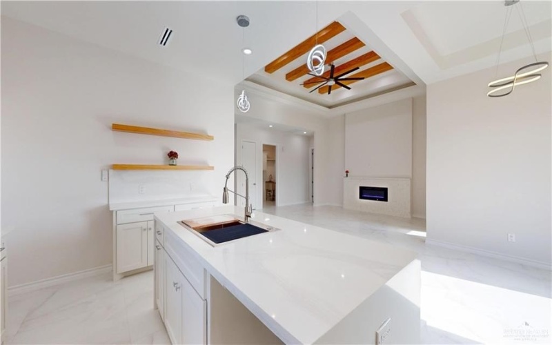 8006 N 48th Lane, McAllen, TX 78504, 4 Bedrooms Bedrooms, ,2 BathroomsBathrooms,Residential,For Sale,8006 N 48th Lane,476799
