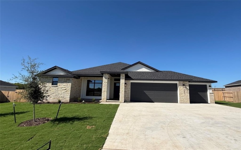 231 Lasso Loop, Lorena, TX 76655, 4 Bedrooms Bedrooms, ,3 BathroomsBathrooms,Residential,For Sale,231 Lasso Loop,20978127