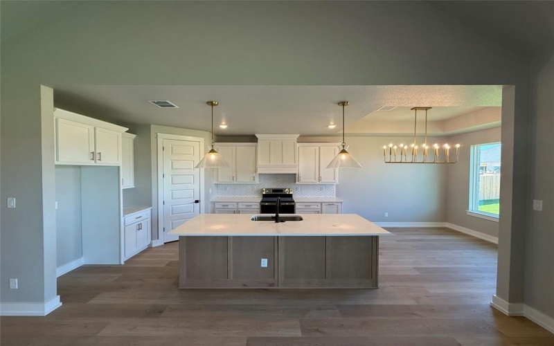 231 Lasso Loop, Lorena, TX 76655, 4 Bedrooms Bedrooms, ,3 BathroomsBathrooms,Residential,For Sale,231 Lasso Loop,20978127