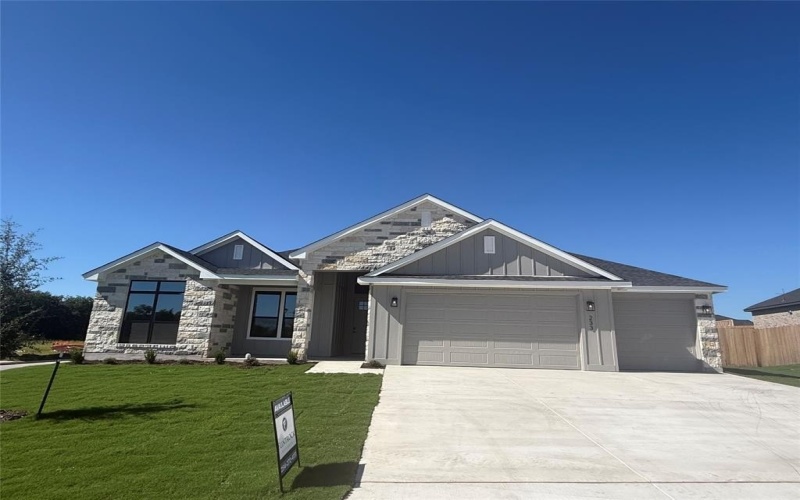 233 Lasso Loop, Lorena, TX 76655, 4 Bedrooms Bedrooms, ,2 BathroomsBathrooms,Residential,For Sale,233 Lasso Loop,20978130
