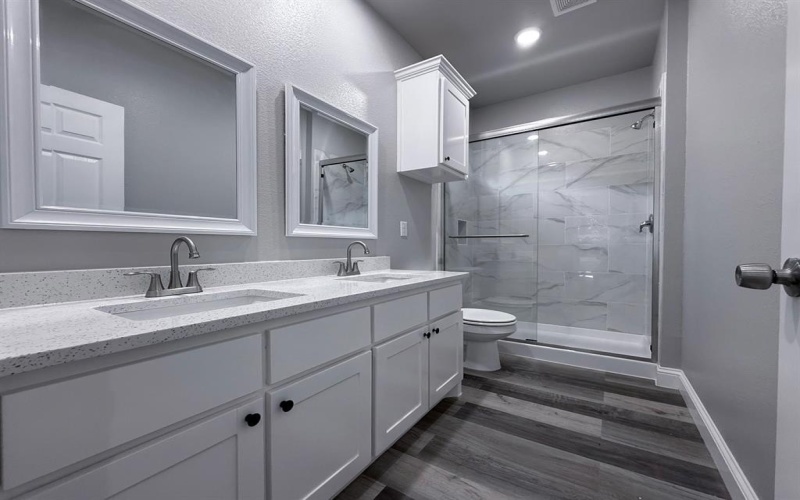 3203 Poplar Street, Greenville, TX 75402, 3 Habitaciones Habitaciones , ,2 BañosBaños,Residential,En Venta,3203 Poplar Street,20981697