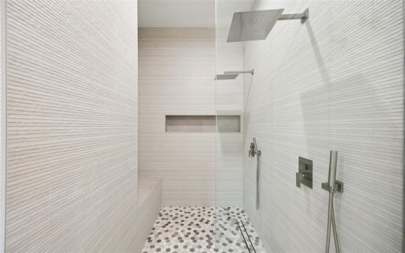 3715 Rockdale Drive, Dallas, TX 75220, 5 Habitaciones Habitaciones , ,6 BañosBaños,Residential,En Venta,3715 Rockdale Drive,21007409