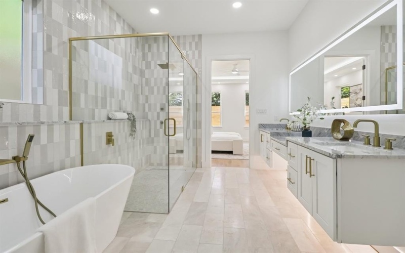 1954 Toronto Street, Dallas, TX 75212, 5 Bedrooms Bedrooms, ,3 BathroomsBathrooms,Residential,For Sale,1954 Toronto Street,21008277